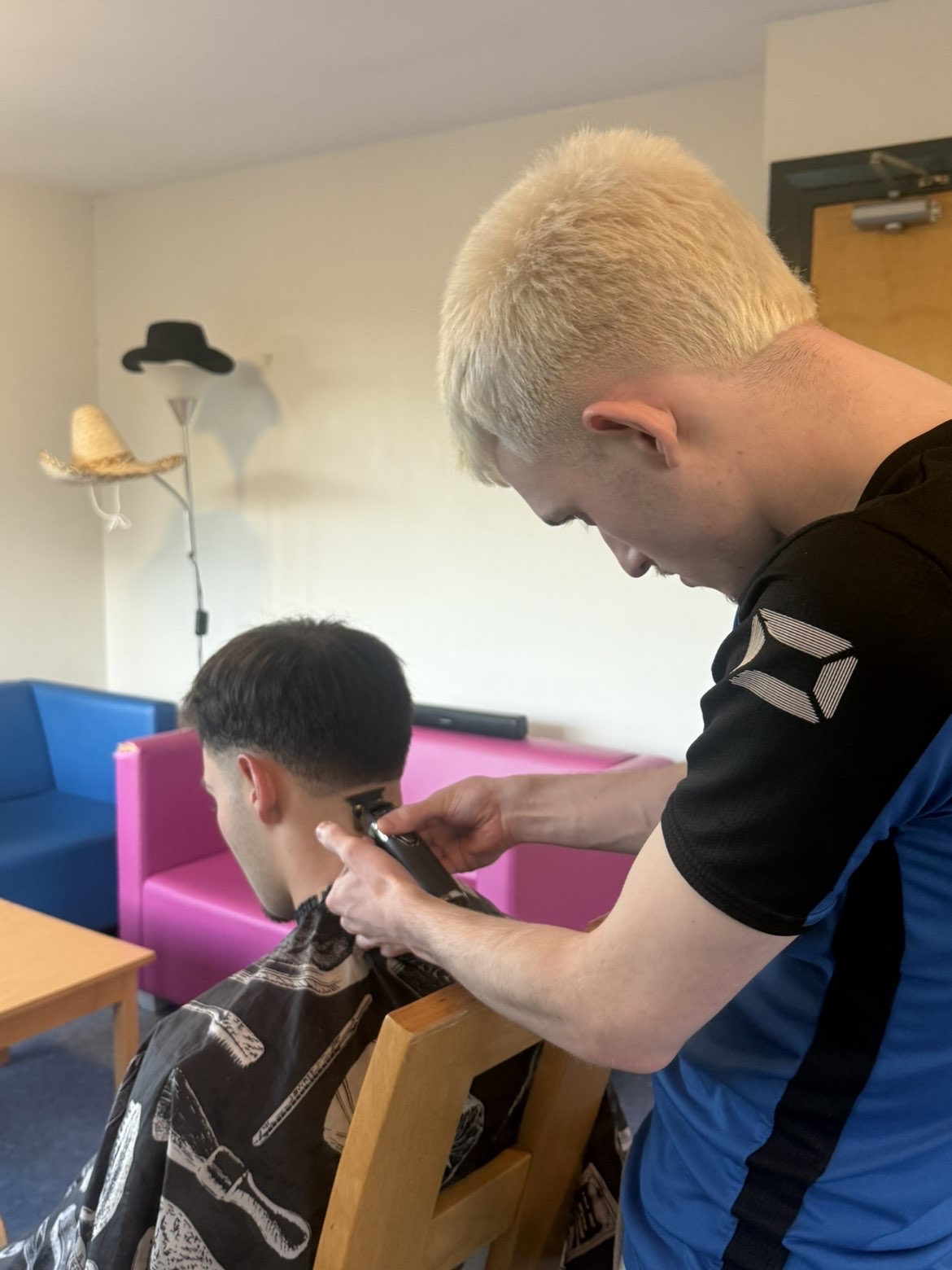 KQ Cutz haircut in progress